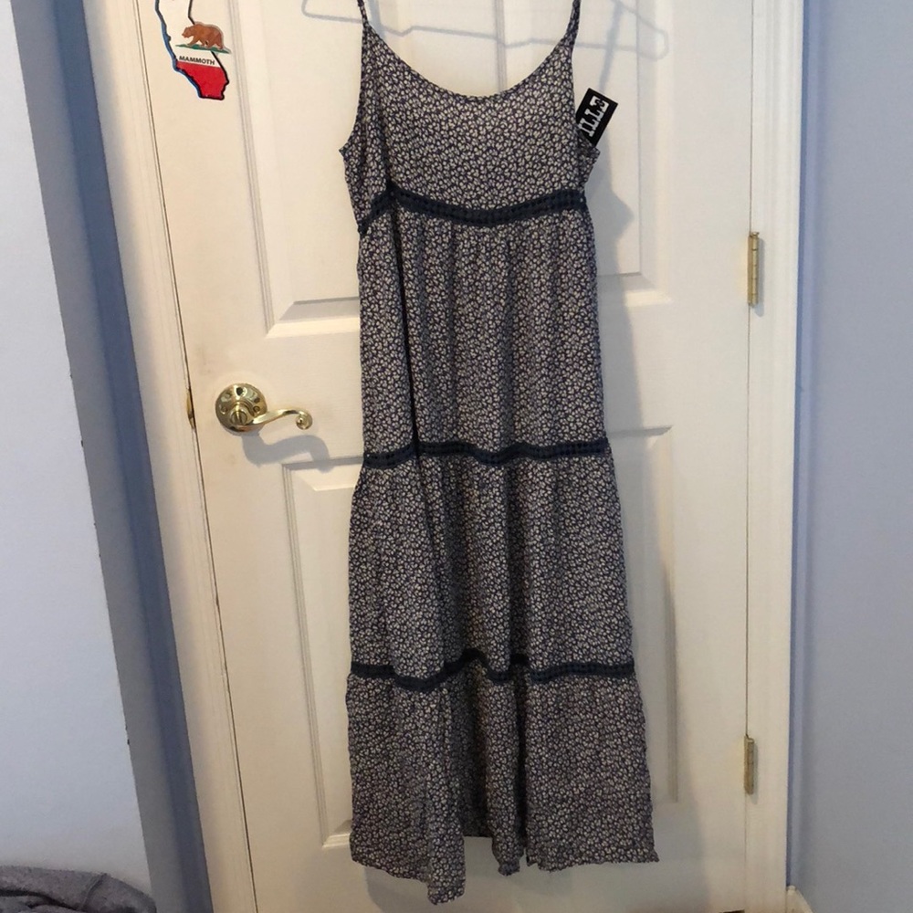 Dress// never been worn
